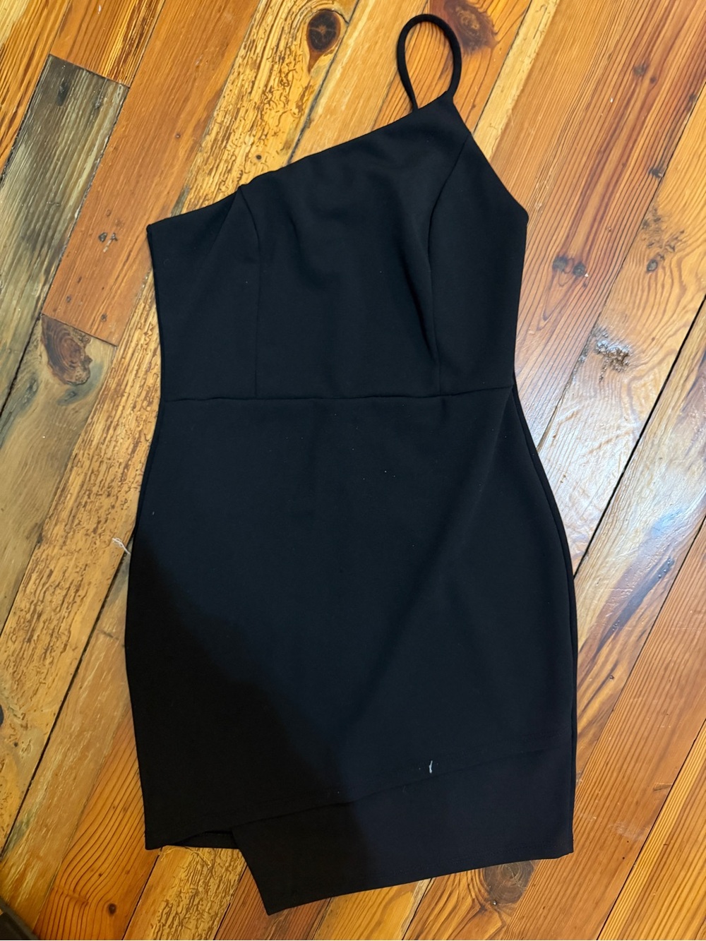 Black One-Shoulder Bodycon Dress